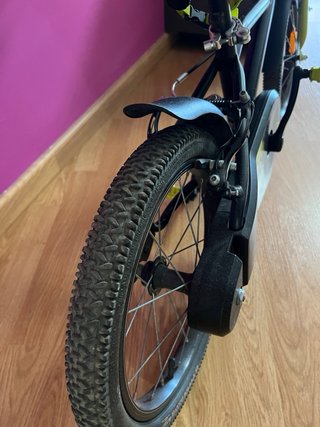 Bicicleta 16 Btwin Negra y Verde