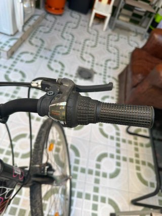 Bicicleta de paseo negra