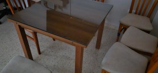 Mesa de comedor extensible con cristal