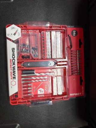 Kit M12 FUEL Milwaukee con Accesorios