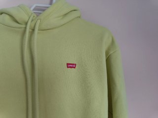 Sudadera Levi's verde con capucha (Talla S)
