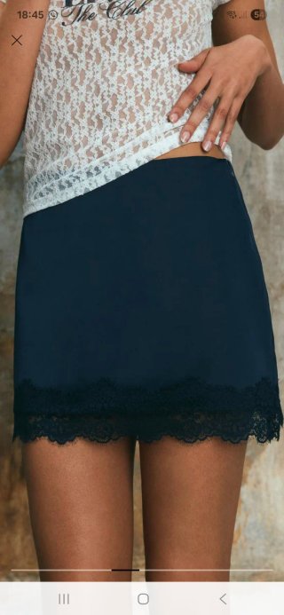 Falda Stradivarius