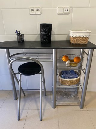 Mesa Cocina y Taburete