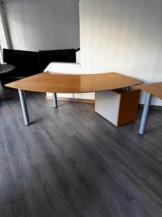 Escritorio de oficina madera y metal