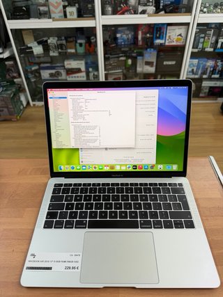 MacBook Air 2019 13” i5 8GB RAM 256GB