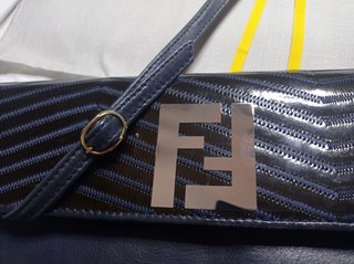 Borsa Fendi baguette in pelle navy blu