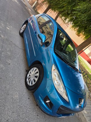 Peugeot 207 2011