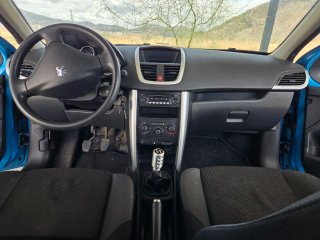 Peugeot 207 2011