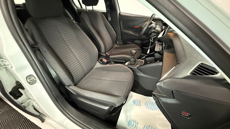 Peugeot 208 2021, foto 18