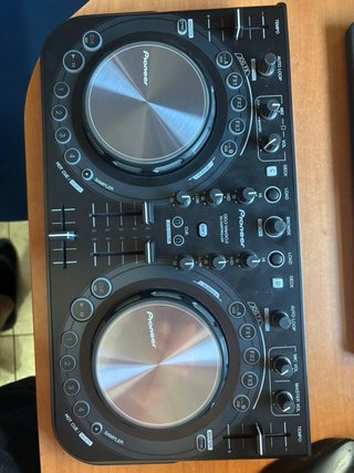 Mesa DJ Pioneer DJ-WeGO2 para aprender