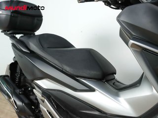 HONDA FORZA 300