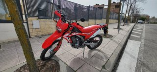 Honda CRF Enduro/Motocross Roja y Blanca