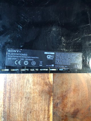 Console PS3 retrocompatibile 60 gb si surriscalda