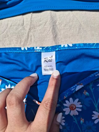 Bikini Rae Curvy: Top 3XL + Braguita Flores 4XL