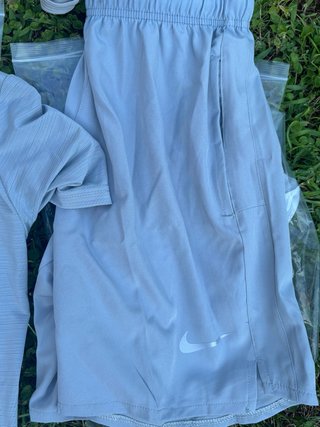 Conjunto Nike Miler Gris
