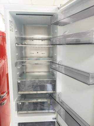 Nevera nofrost marca LG 2m x 60cm,  nueva con tara