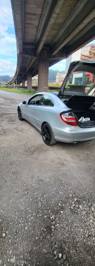 Mercedes-Benz Clase C 2003