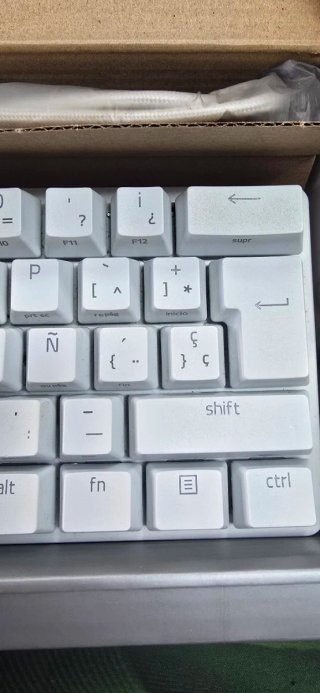 Razer Huntsman Mini Mercury RGB Blanco 60%.