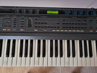 Teclado Sintetizador Roland E-20