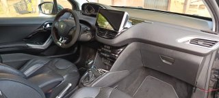 Peugeot 208 2012