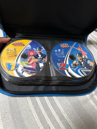 DVD Portátil para Coche (2 Pantallas) + 12 pelicul