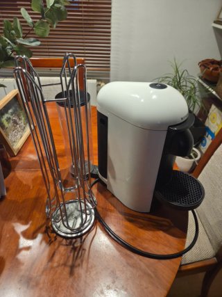 Cafetera Nespresso vertuo plus