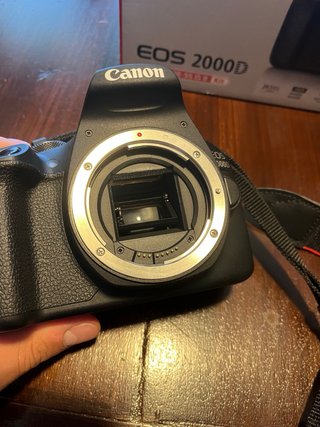 Canon EOS 2000D Kit Obiettivo
