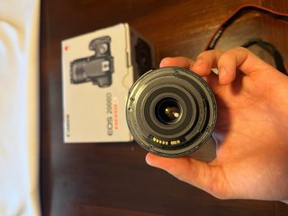 Canon EOS 2000D Kit Obiettivo