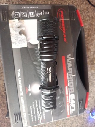 Linterna Powertac Warrior G4FL 4200 Lúmenes