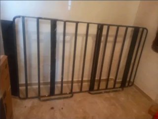 Estructura de cama metálica negra