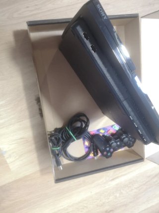 PS3 Slim 320GB Negra con Mando y Cables