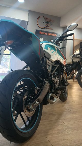 VOGE 125 R