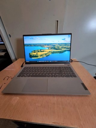 Lenovo IdeaPad 5 15IIL05 i7 10th Gen