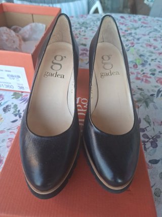 Zapatos de salón negros tacón plataforma