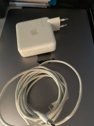 MacBook Pro 13 2018 Intel Core i7 16GB RAM
