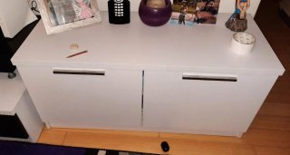 Mueble TV moderno blanco y negro