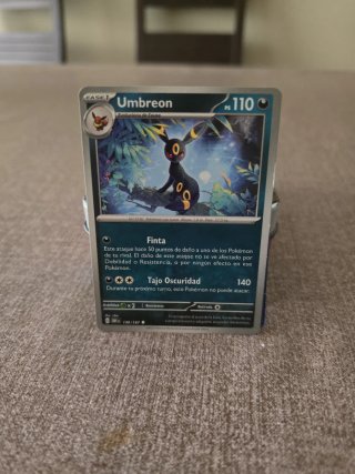 Carta Pokémon Umbreon V