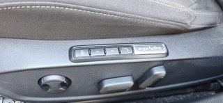 VOLKSWAGEN Golf eHybrid Etiqueta 0 - 1.4 DSG 2023
