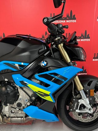 BMW S 1000 R DEL AÑO 2025 !!! COMO NUEVA !!!