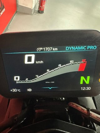 BMW S 1000 R DEL AÑO 2025 !!! COMO NUEVA !!!