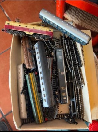 Set di treni e binari in scala H0