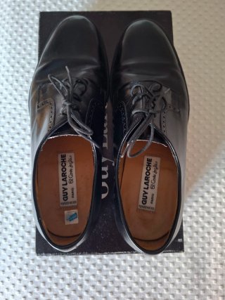 Zapatos de vestir Guy Laroche negros