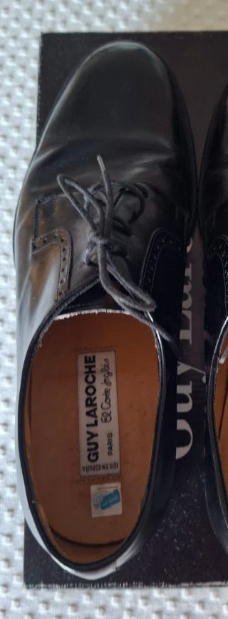 Zapatos de vestir Guy Laroche negros
