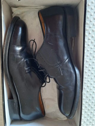 Zapatos de vestir Guy Laroche negros
