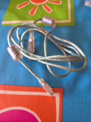 Cable USB con filtros
