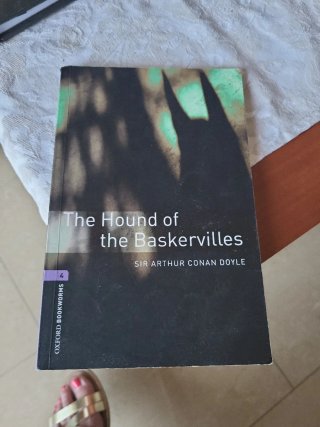 Oxford Bookworms Library: Stage 4: The Hound of...