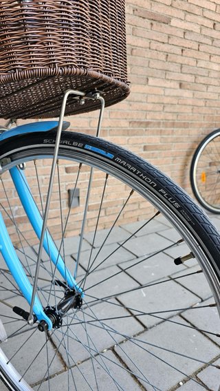 Bicicleta Paseo Mujer Urbana azul con cesta