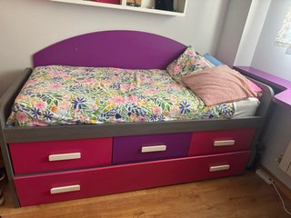 Habitación juvenil,cama,cabecero y cajonera