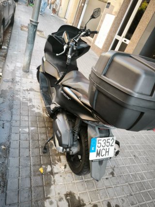 Honda PCX 125 2022 Negra