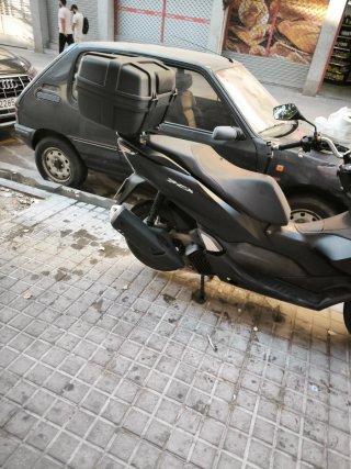 Honda PCX 125 2022 Negra